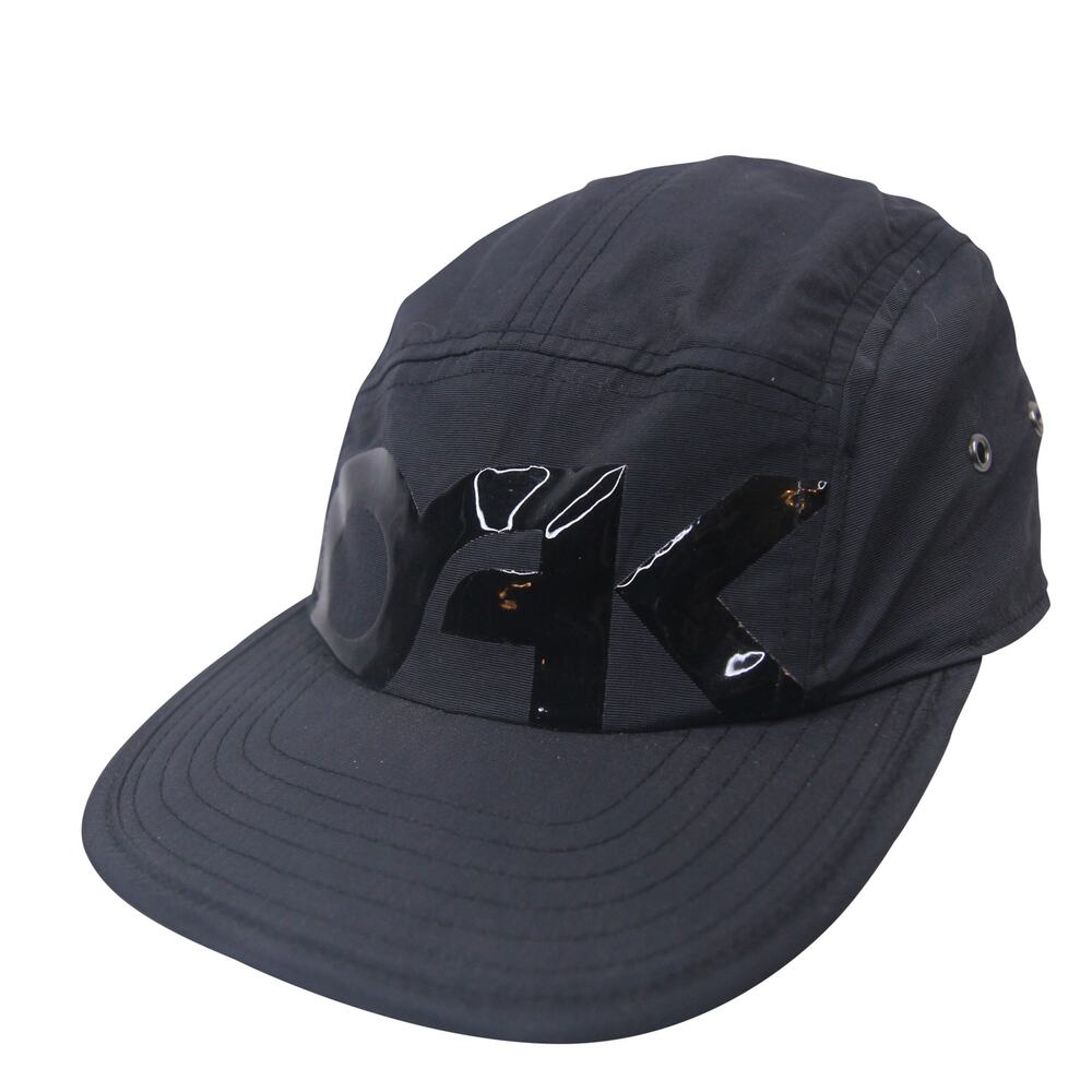 NWT Oakley Spellout 5-panel Camp Hat